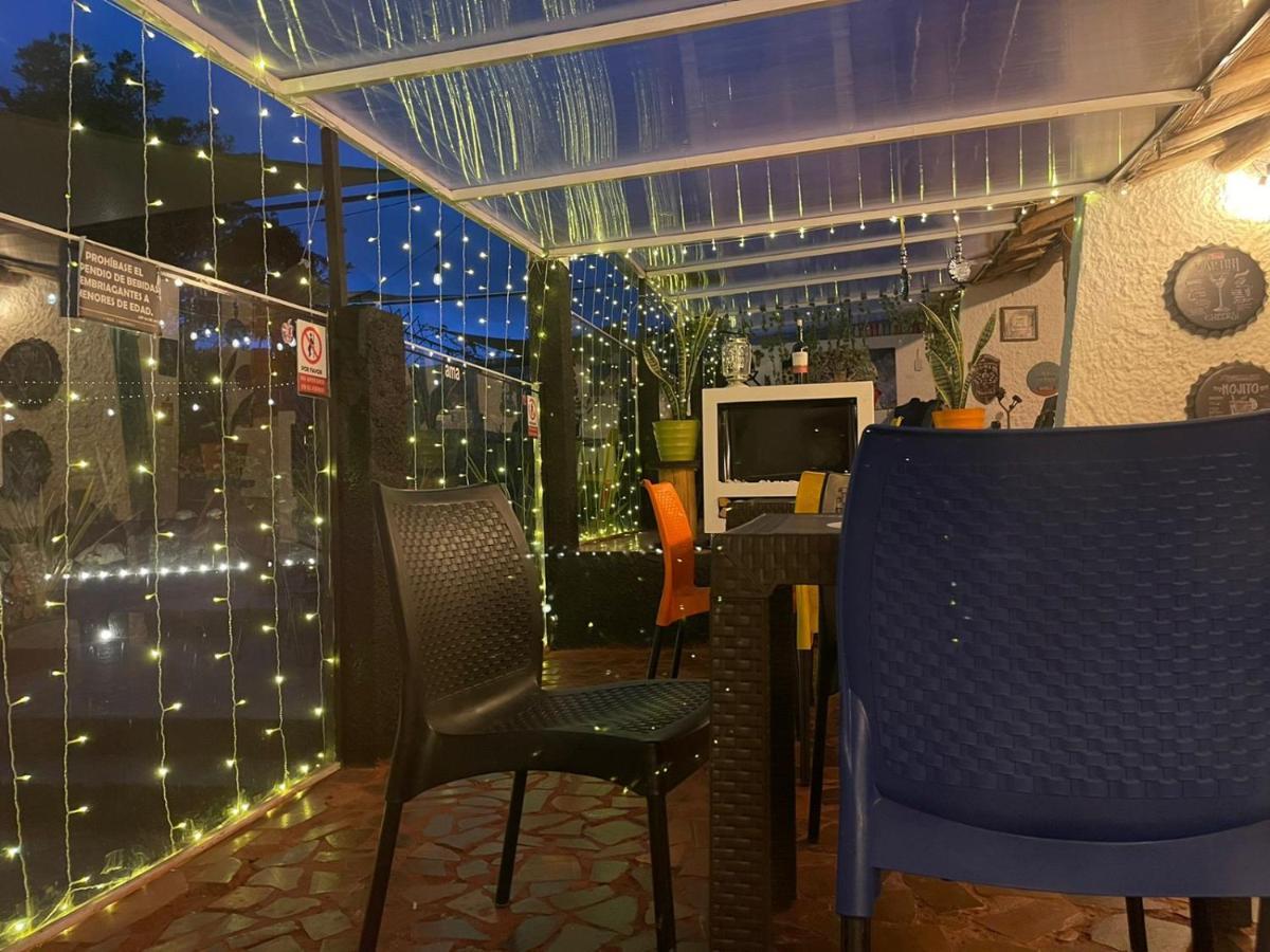 Club Aviva Guatavita - Hostel - Restaurante, Disco & Bar Exterior photo